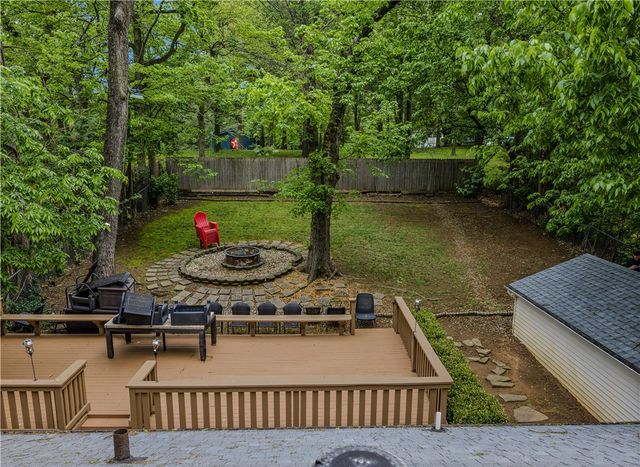 461 N Oliver Avenue, Fayetteville, AR 72701