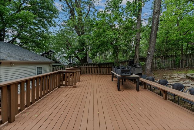 461 N Oliver Avenue, Fayetteville, AR 72701