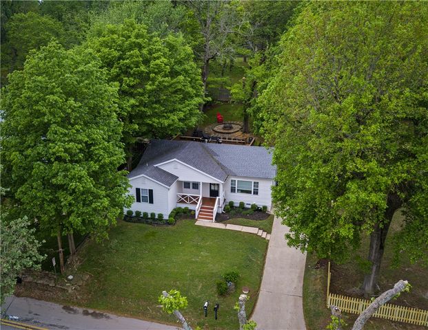 461 N Oliver Avenue, Fayetteville, AR 72701