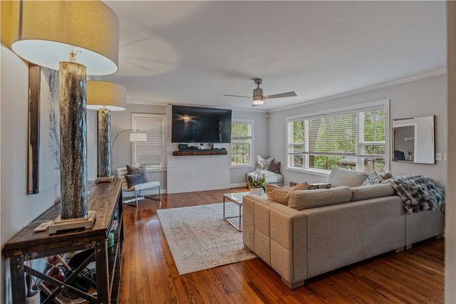 461 N Oliver Avenue, Fayetteville, AR 72701