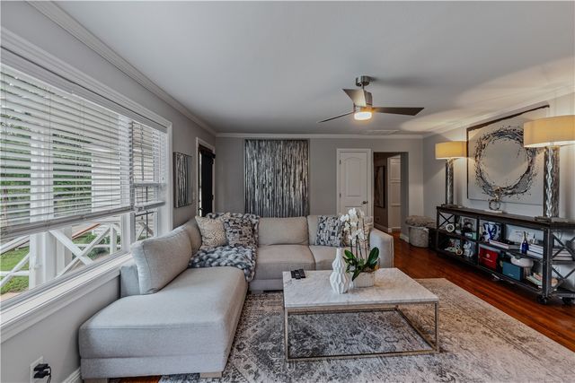 461 N Oliver Avenue, Fayetteville, AR 72701