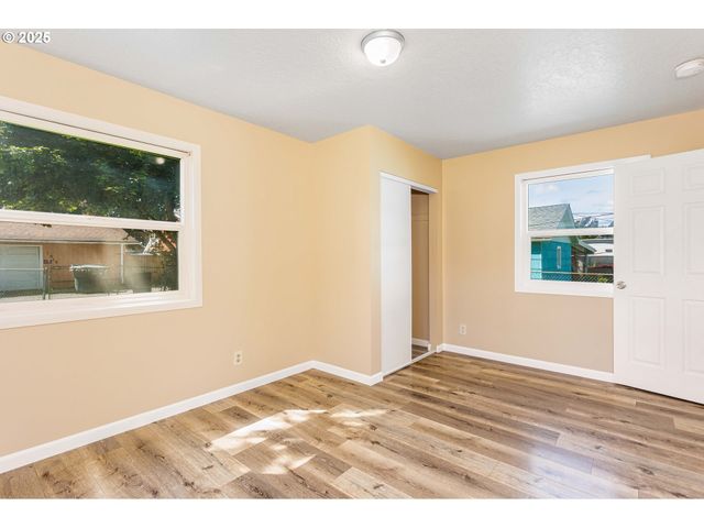 1617 7th Ave, Longview, WA 98632