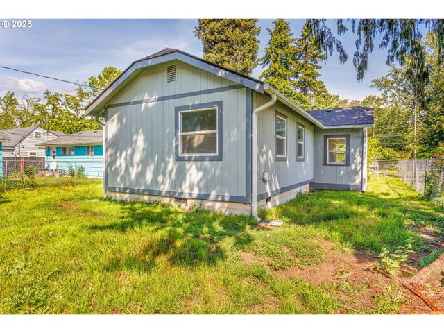 1617 7th Ave, Longview, WA 98632