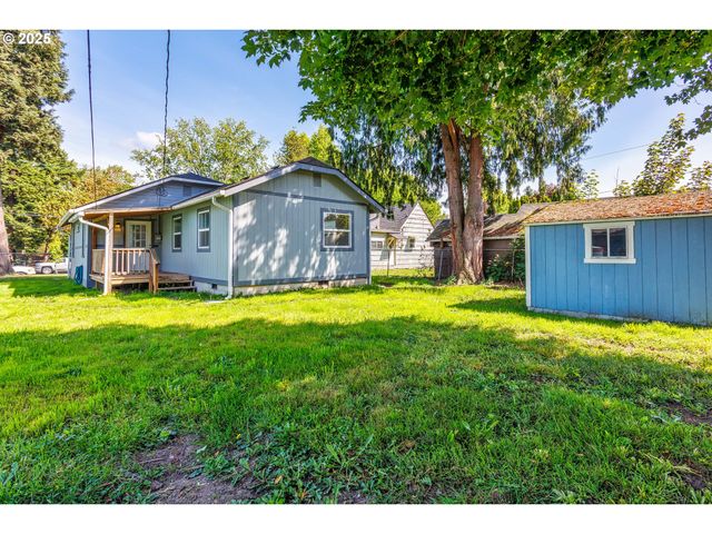 1617 7th Ave, Longview, WA 98632