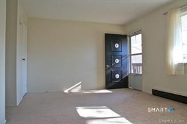 22 Bostwick Arms 22, New Milford, CT 06776