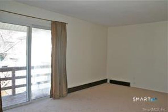 22 Bostwick Arms 22, New Milford, CT 06776