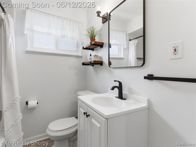 29451 Mark Avenue, Madison Heights, MI 48071
