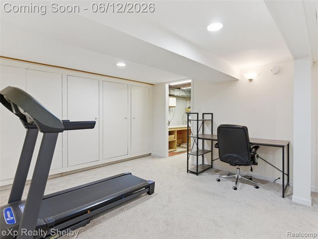 29451 Mark Avenue, Madison Heights, MI 48071