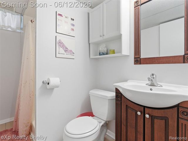 29451 Mark Avenue, Madison Heights, MI 48071