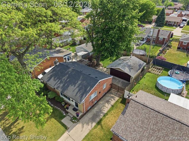 29451 Mark Avenue, Madison Heights, MI 48071