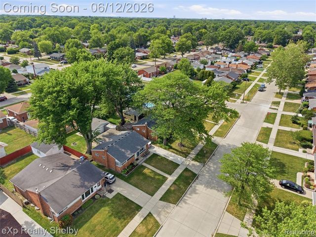 29451 Mark Avenue, Madison Heights, MI 48071