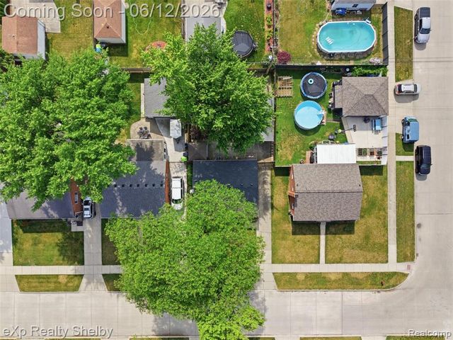29451 Mark Avenue, Madison Heights, MI 48071