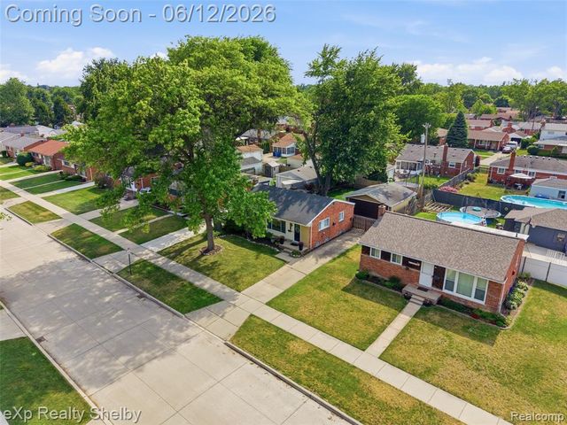 29451 Mark Avenue, Madison Heights, MI 48071