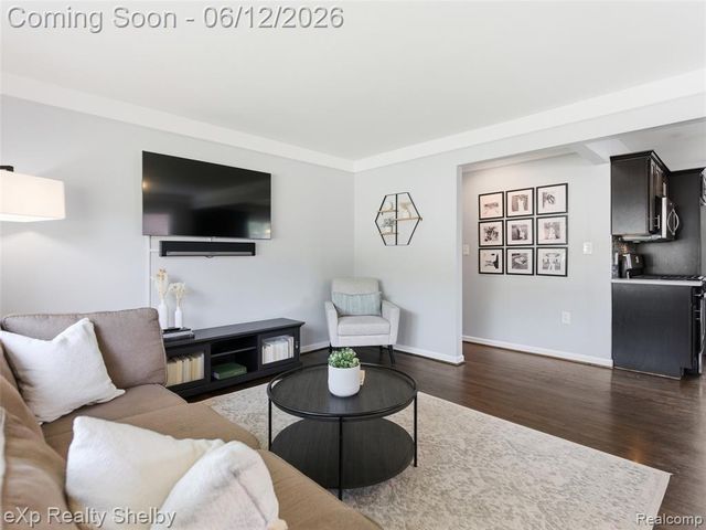 29451 Mark Avenue, Madison Heights, MI 48071