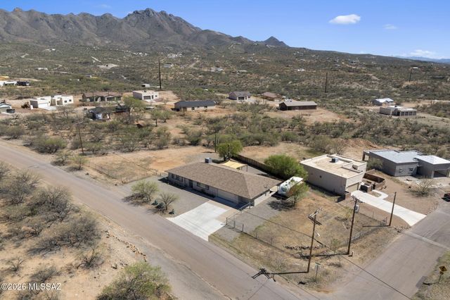 71 Avenida Pastor, Rio Rico, AZ 85648