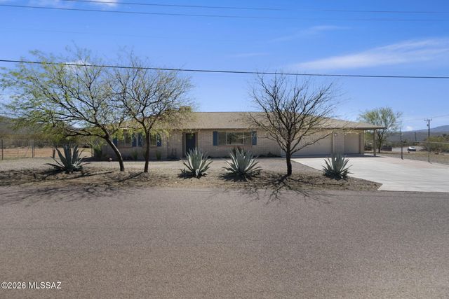 71 Avenida Pastor, Rio Rico, AZ 85648