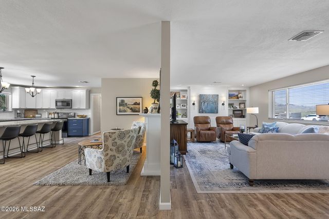 71 Avenida Pastor, Rio Rico, AZ 85648
