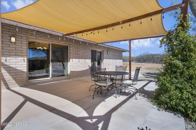 71 Avenida Pastor, Rio Rico, AZ 85648