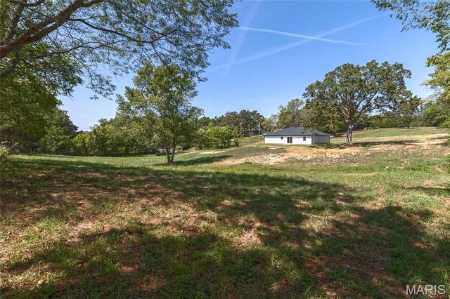 245 Hawkins Avenue, Crocker, MO 65452