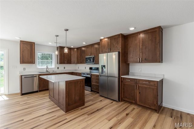 245 Hawkins Avenue, Crocker, MO 65452