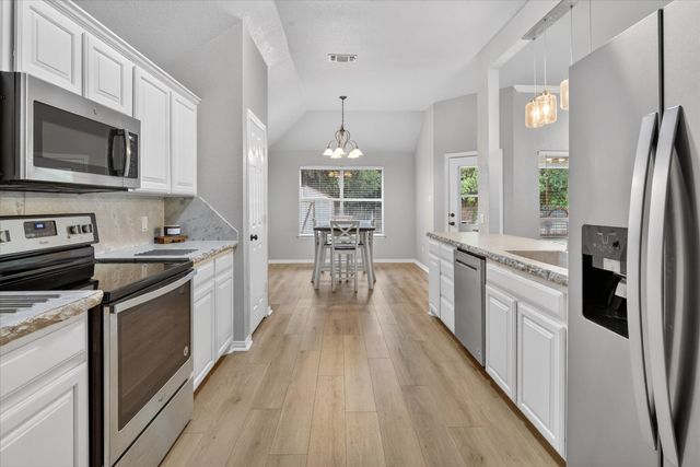 512 Westgate Drive, Aledo, TX 76008