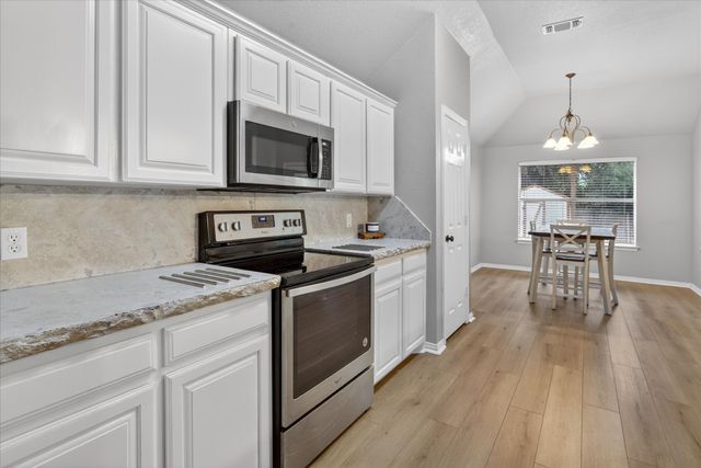 512 Westgate Drive, Aledo, TX 76008