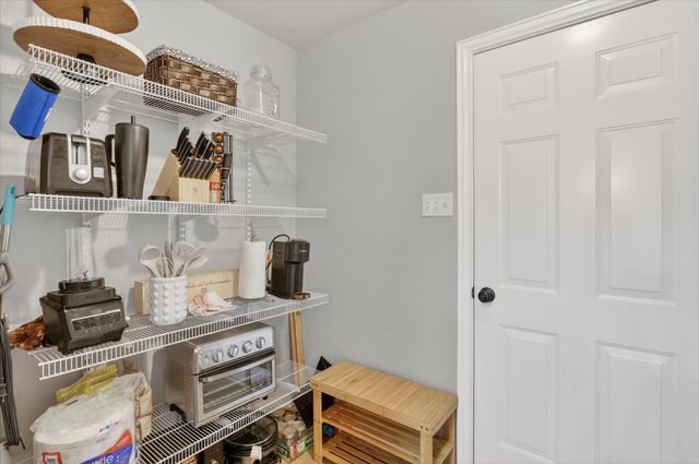 512 Westgate Drive, Aledo, TX 76008