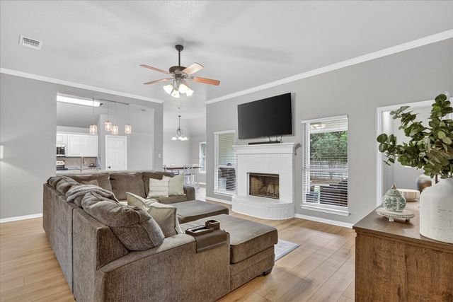 512 Westgate Drive, Aledo, TX 76008