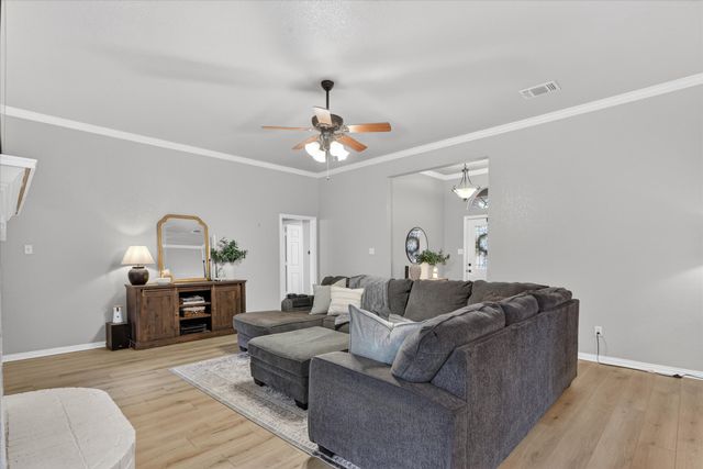512 Westgate Drive, Aledo, TX 76008
