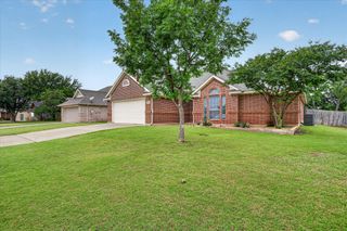 512 Westgate Drive, Aledo, TX 76008