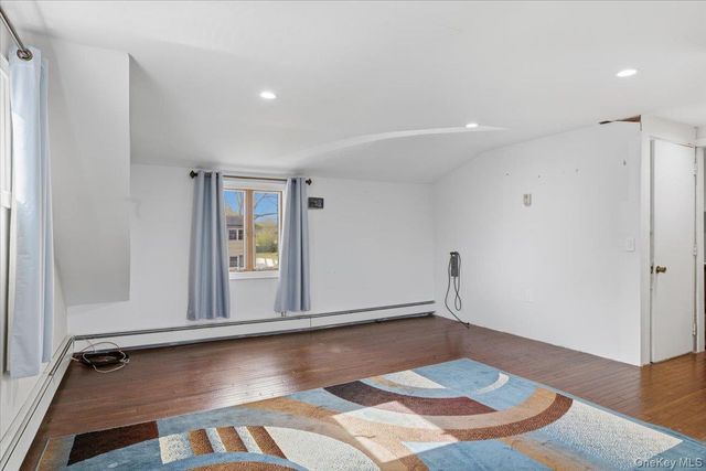476 37th Street, Lindenhurst, NY 11757