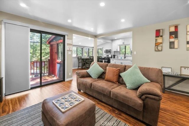 847 Silver Tip Drive, Big Bear Lake, CA 92315