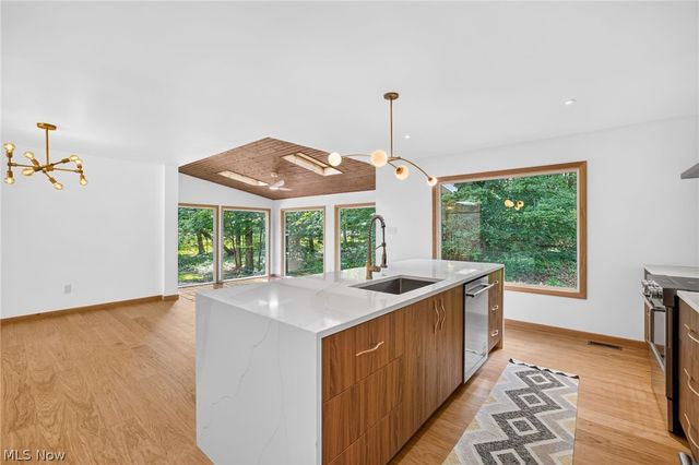 3866 Woodthrush Road, Akron, OH 44333