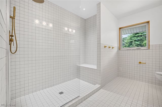 3866 Woodthrush Road, Akron, OH 44333