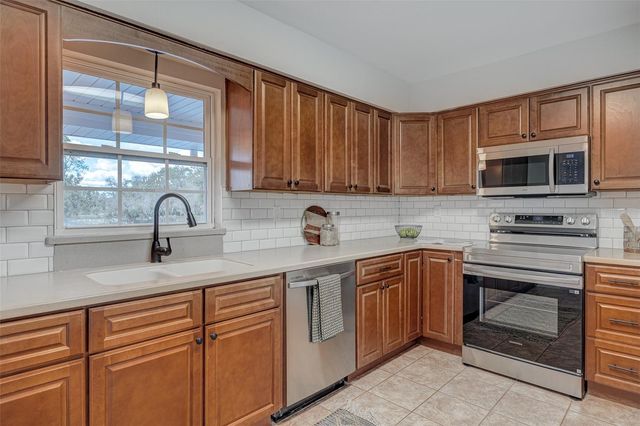 926 MEADOWOOD DRIVE, Lakeland, FL 33809