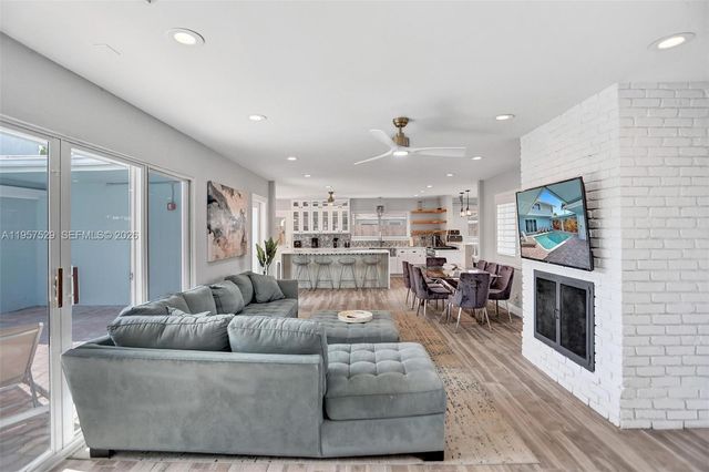 1341 SE 7th Ave, Pompano Beach, FL 33060