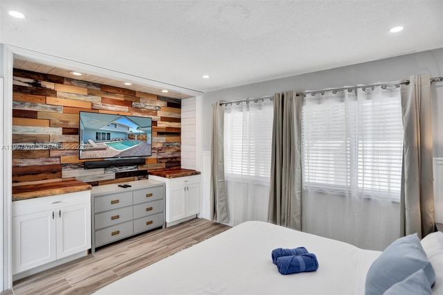 1341 SE 7th Ave, Pompano Beach, FL 33060