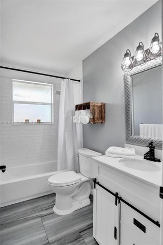 1341 SE 7th Ave, Pompano Beach, FL 33060