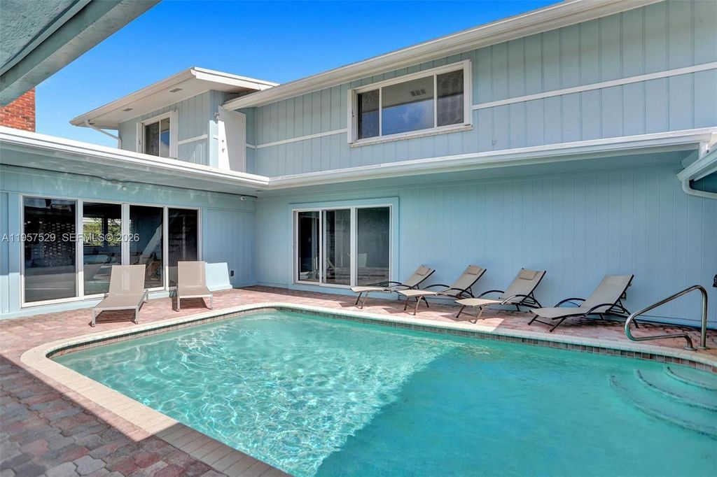 1341 SE 7th Ave, Pompano Beach, FL 33060