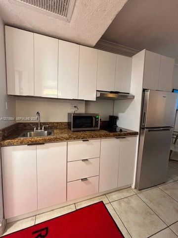 19201 Collins Avenue 303, Sunny Isles Beach, FL 33160