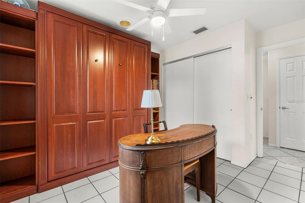 Image 31 of property listing at 4819 PALMETTO POINT DRIVE, Palmetto, FL 34221