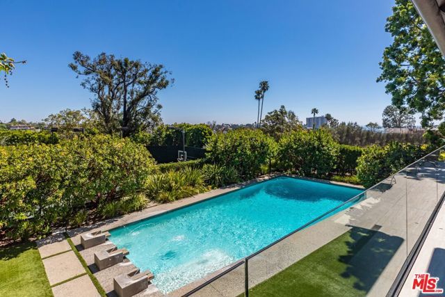 400 Toyopa Drive, Pacific Palisades (los Angeles), CA 90272