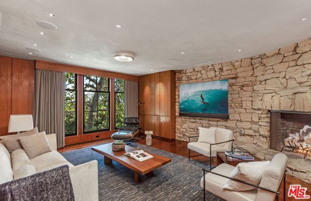 400 Toyopa Drive, Pacific Palisades (los Angeles), CA 90272