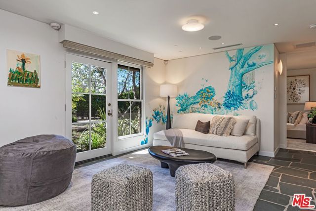 400 Toyopa Drive, Pacific Palisades (los Angeles), CA 90272
