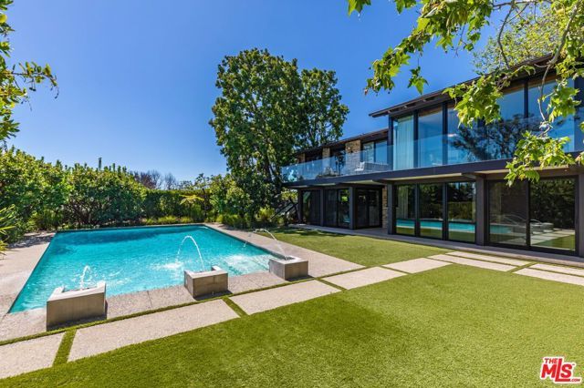 400 Toyopa Drive, Pacific Palisades (los Angeles), CA 90272