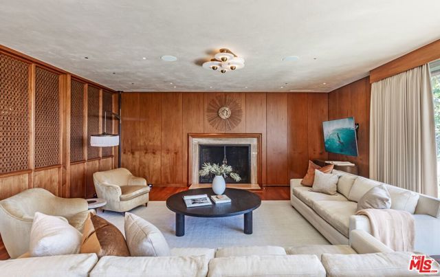 400 Toyopa Drive, Pacific Palisades (los Angeles), CA 90272