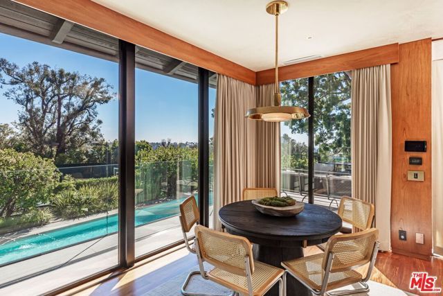 400 Toyopa Drive, Pacific Palisades (los Angeles), CA 90272