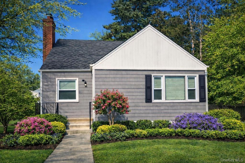 321 Oakford Street, West Hempstead, NY 11552