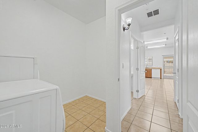 8748 W Wood Drive, Peoria, AZ 85381