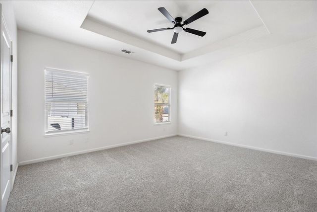 1065 Skyline Dr, Yuba City, CA 95991